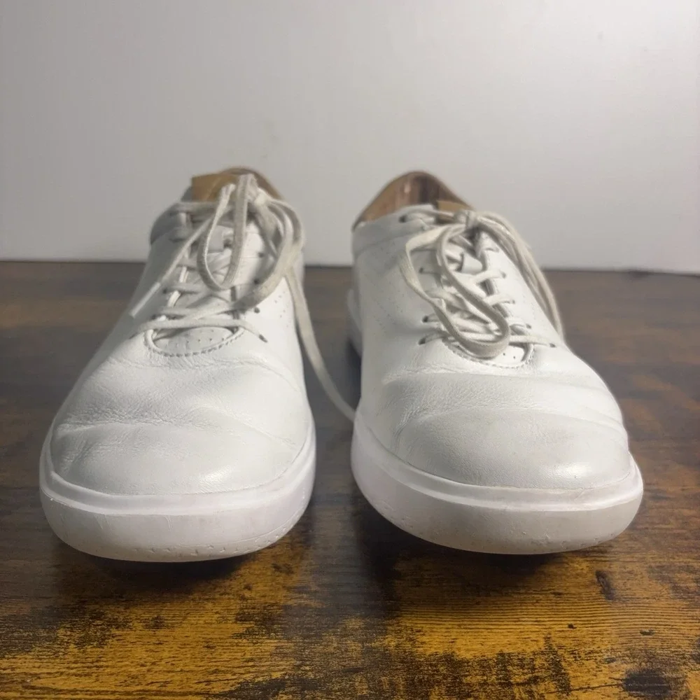 Travis Mathew Cuater Sneakers Mens Sz 13 White Leather Golf Vented